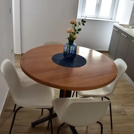 Losca Apartment *